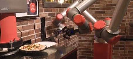 This pizzeria is staffed entirely by Robots