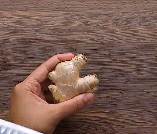 Así se hacen las pastillas para la tos en casa