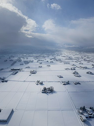 ドローンで撮影した雪の富山県は絶景だった